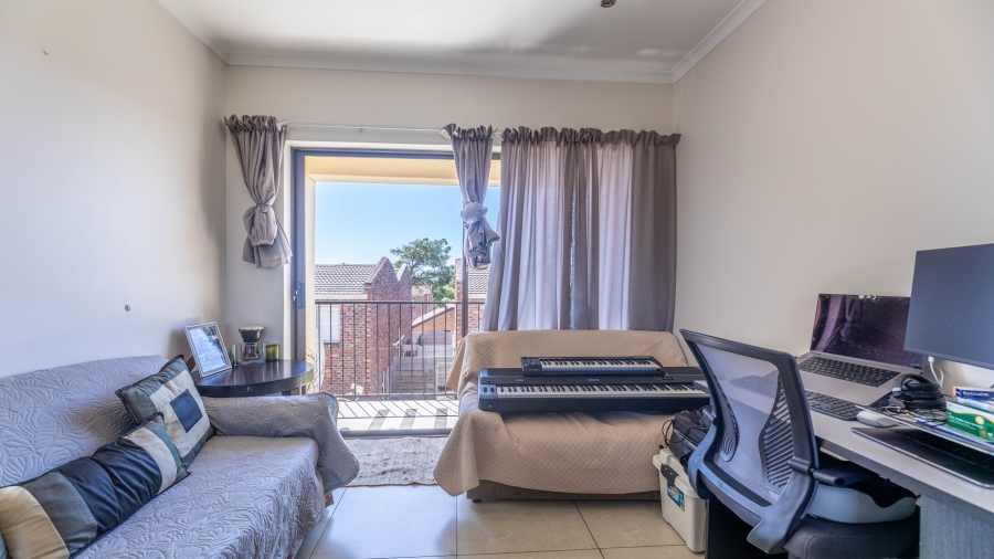 1 Bedroom Property for Sale in Table View Western Cape